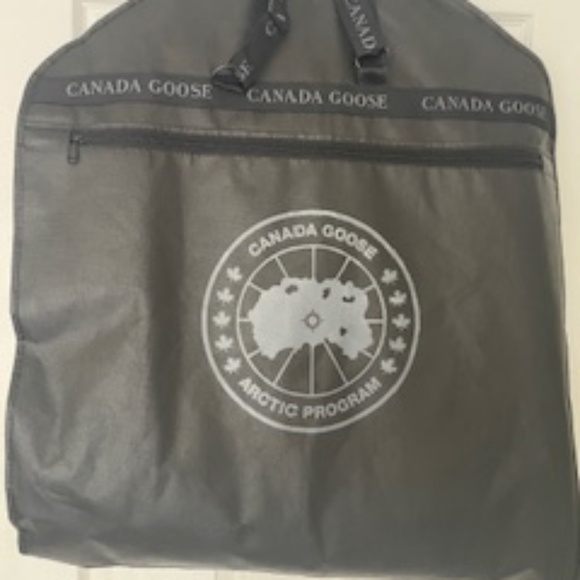 Canada Goose Size Ladies M/M Black Label - Picture 1 of 8